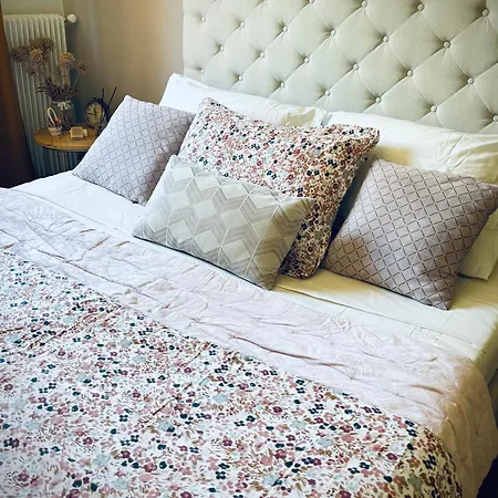 Face A La Santa-Maria-di-Lota